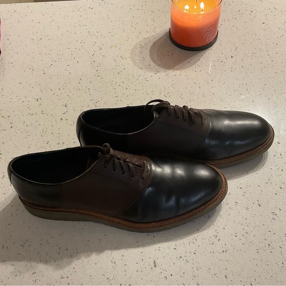 Cole Haan Two-Tone Black and Brown Oxfords - Picture 5 of 6